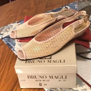 Bruno Magli Made in Italy Mesh Size 8AA